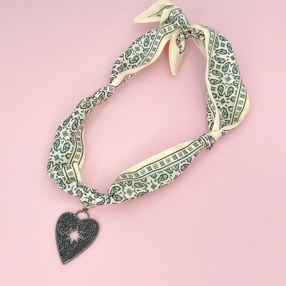 Treasure Jewels Jewelry - Bandana Babe Knotted Heart Charm Scarf Necklace - Black and Ivory -NWOT